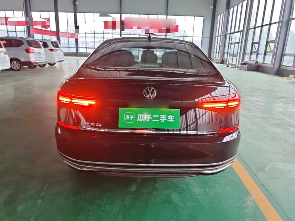 Volkswagen Passat 2020 Facelift 330TSI Luxury China VI фото 6
