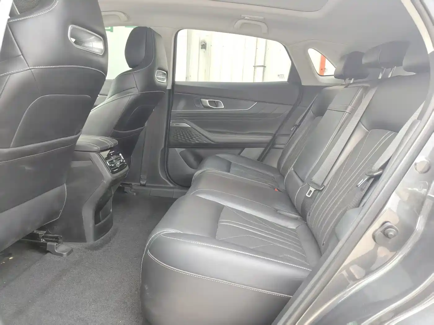 Changan UNI-K 2023 2023 2.0T 2WD Delight Edition