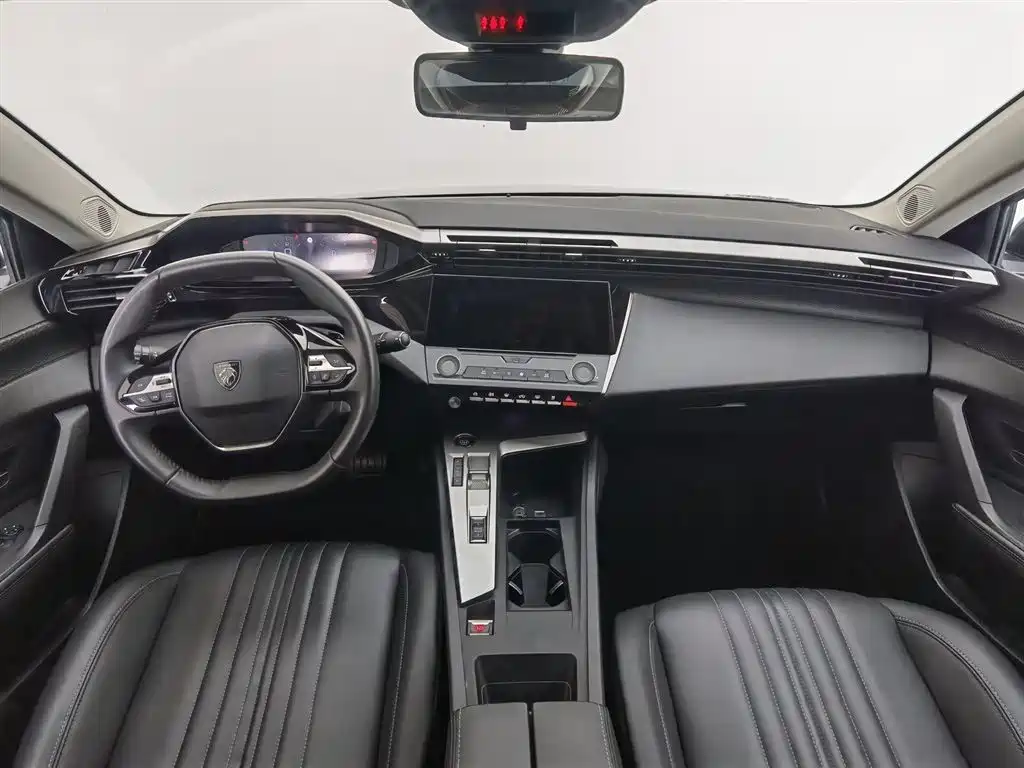 Peugeot 408X 2023 Gravity Edition фото 5