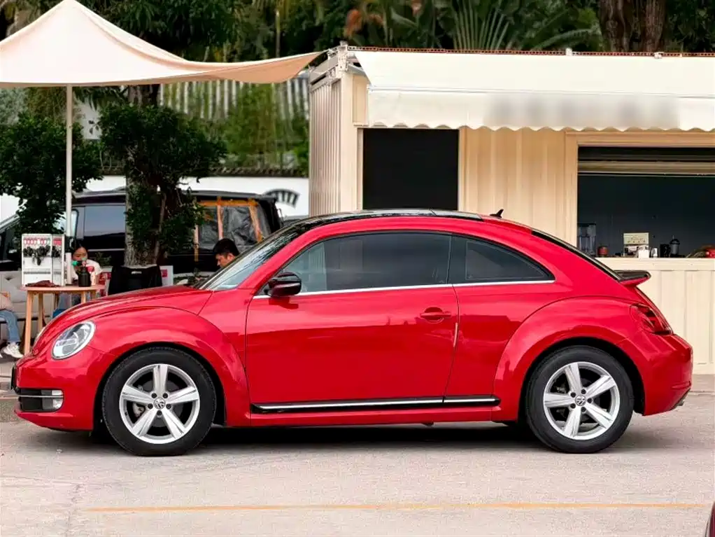 Volkswagen Beetle 2013 1.4TSI Luxury фото 16