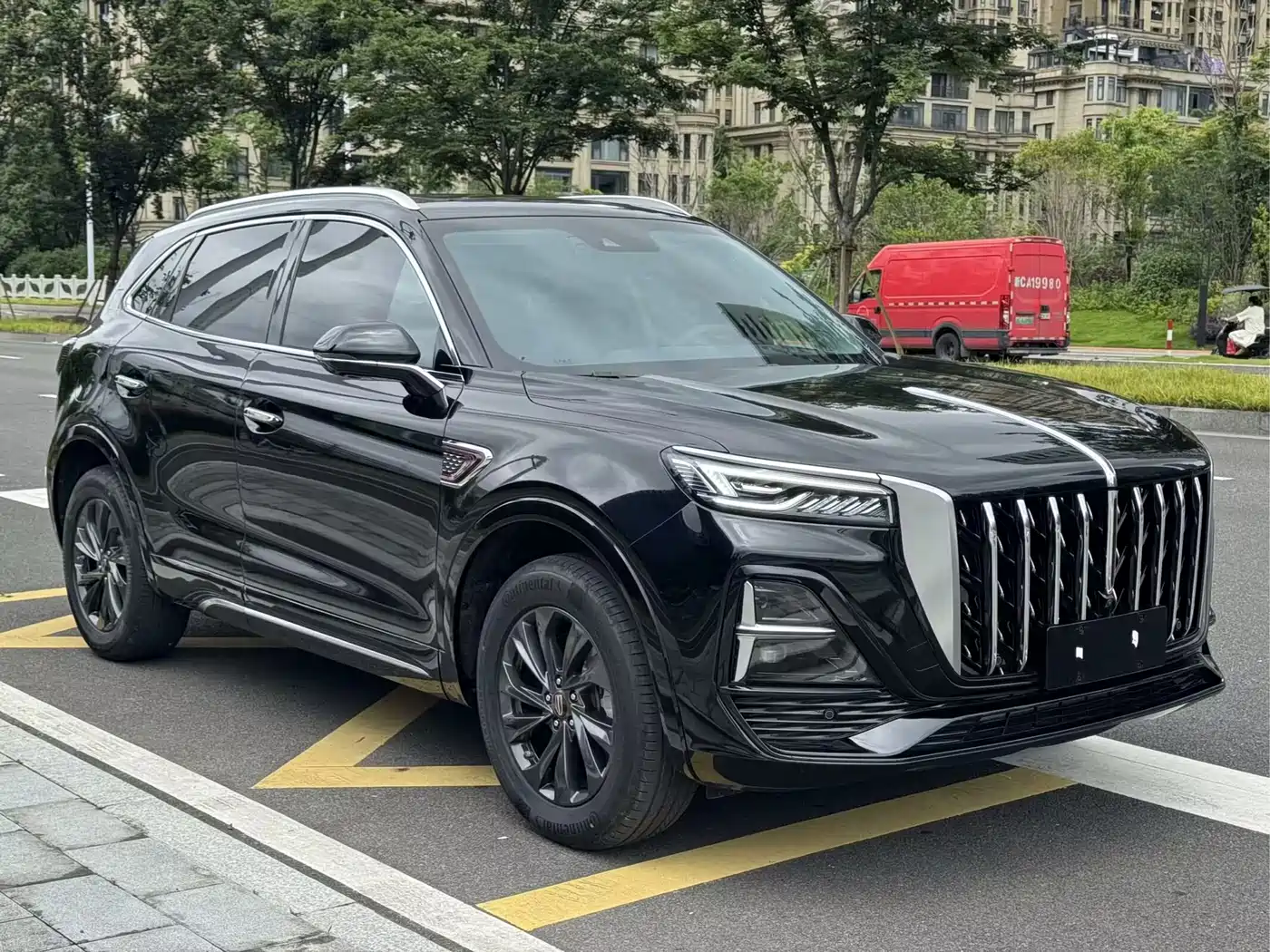 Hongqi HS5 2023 2.0T Flag Enjoy Pro Edition фото 3
