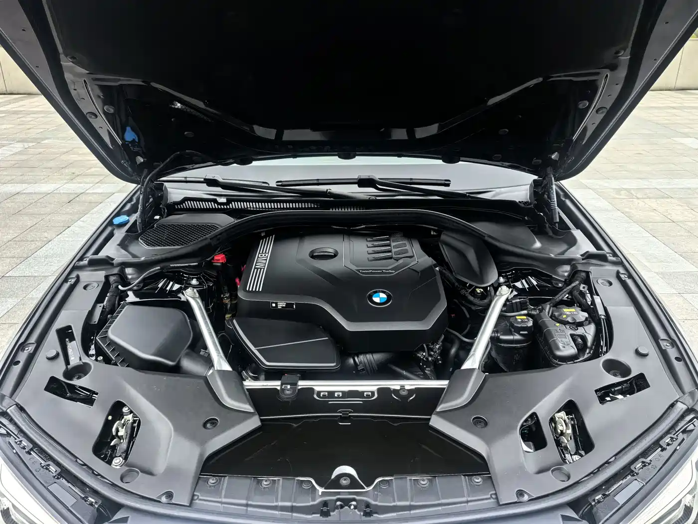 BMW 5 Series 2022 Facelift 530Li Leading M Sport Package фото 15