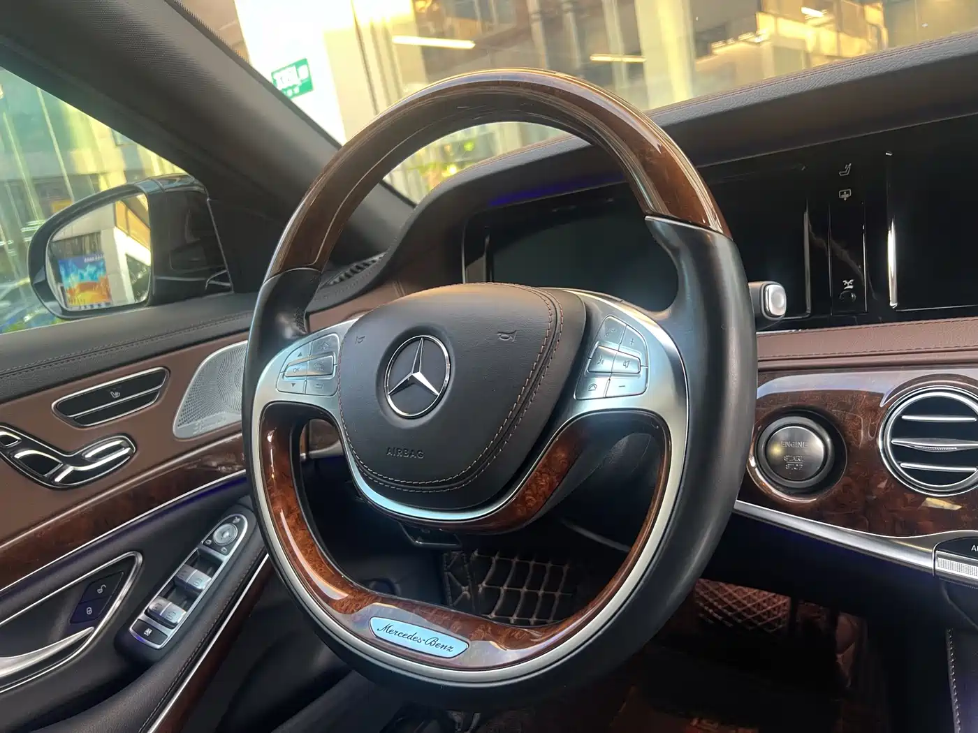 Mercedes-Benz S-Class 2017 S 320 L Luxury фото 3