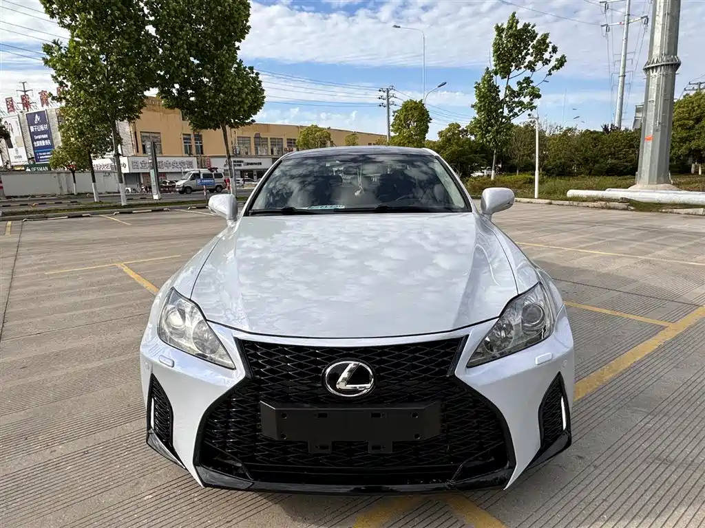 Lexus IS 2009 300 Luxury Edition фото 2