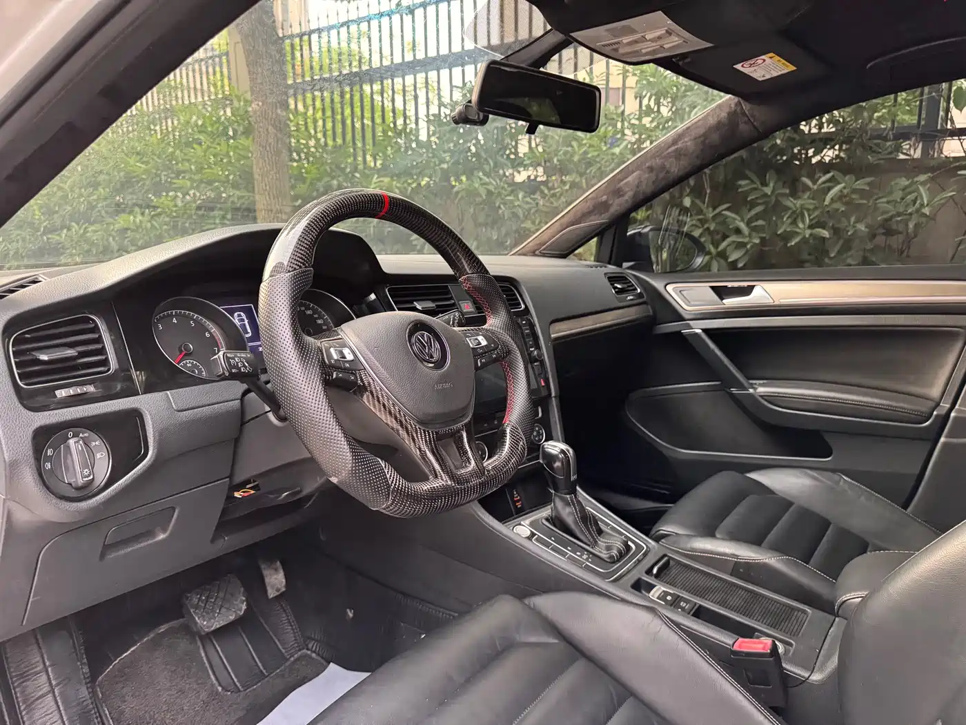 Volkswagen Golf 2016 1.4TSI 25th Anniversary Edition фото 3
