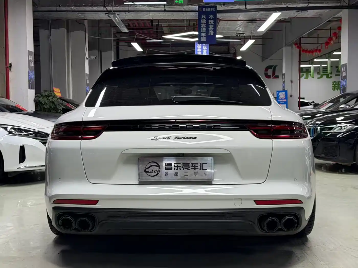 Porsche Panamera 2017 Panamera 4 Sport Turismo 3.0T фото 9