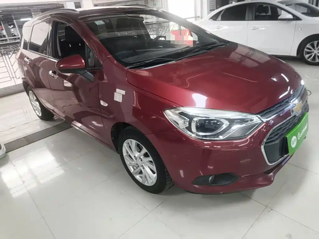 Chevrolet Lova RV 2017 2016 1.5L Automatic Fun Edition