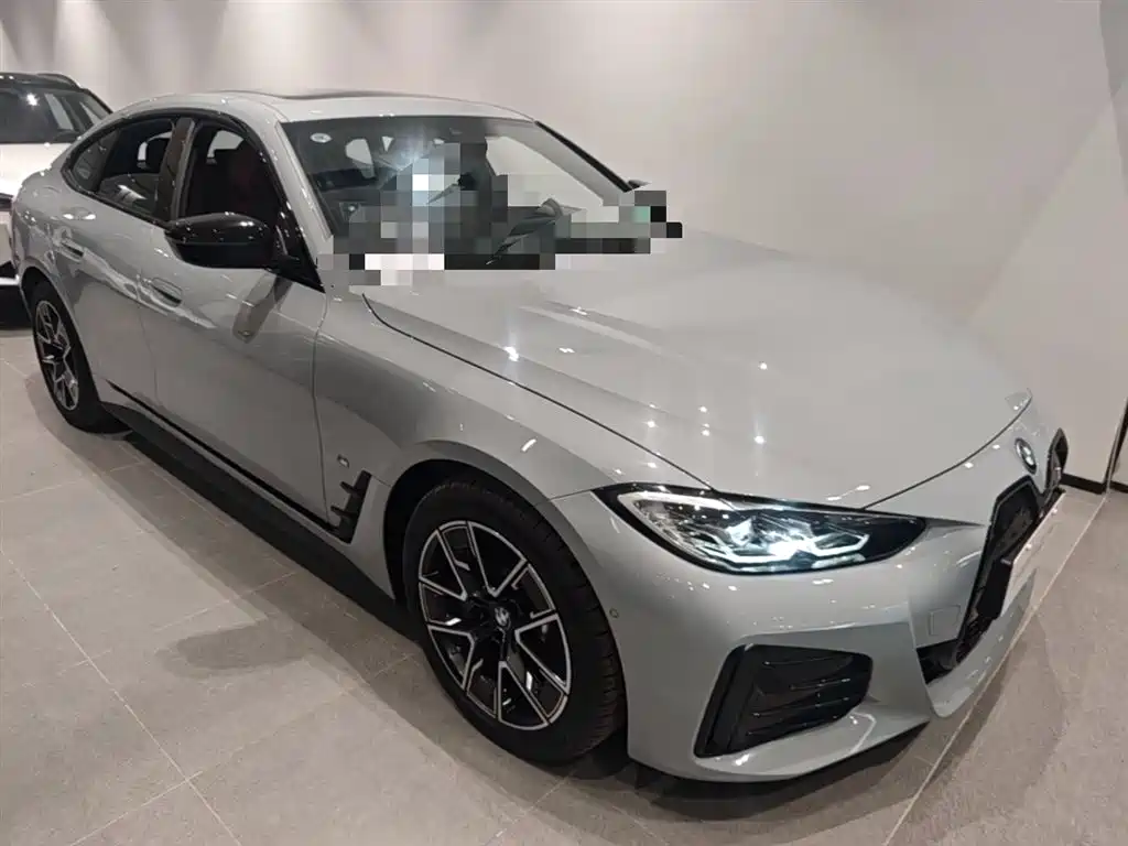 BMW i4 2023 eDrive40 фото 7