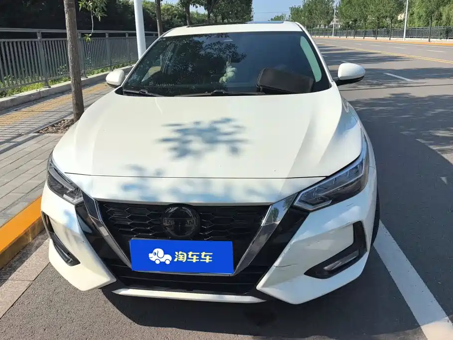 Фото 2 - Nissan Sylphy