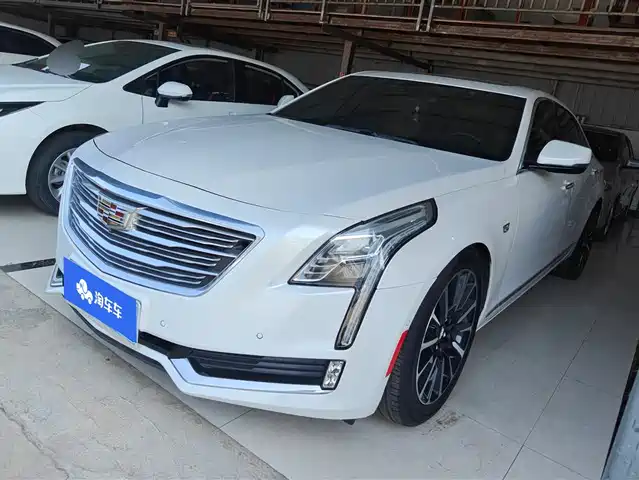 CADILLAC CT6