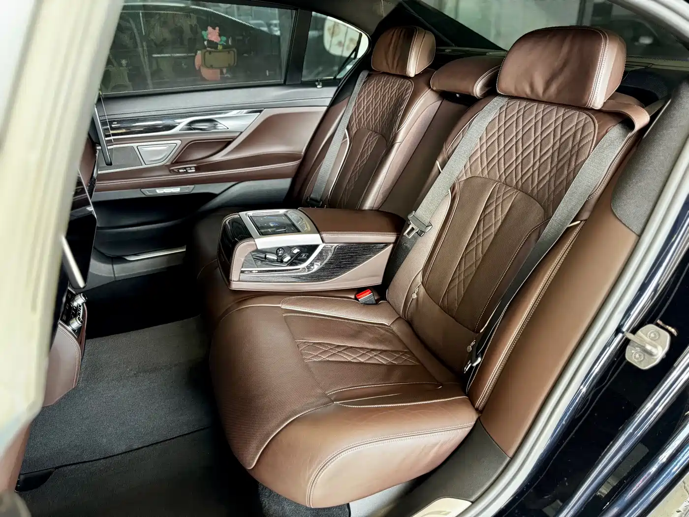 BMW 7 Series 2017 730Li Luxury Edition фото 6