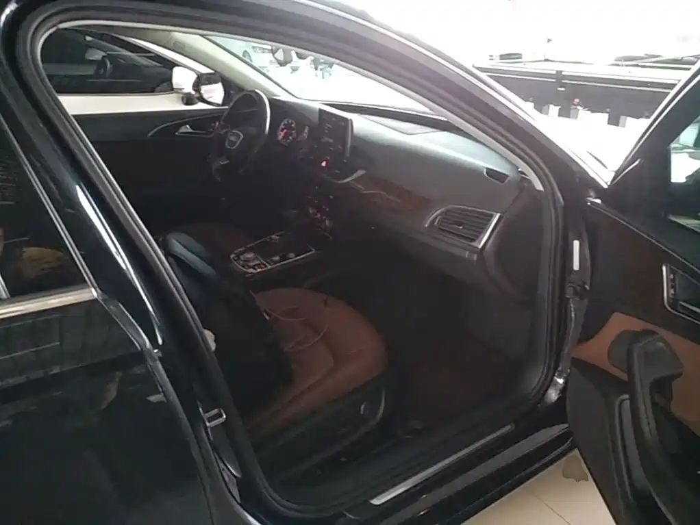 Audi A6L 2015 TFSI Millionth Anniversary Intelligent Leader Type фото 25
