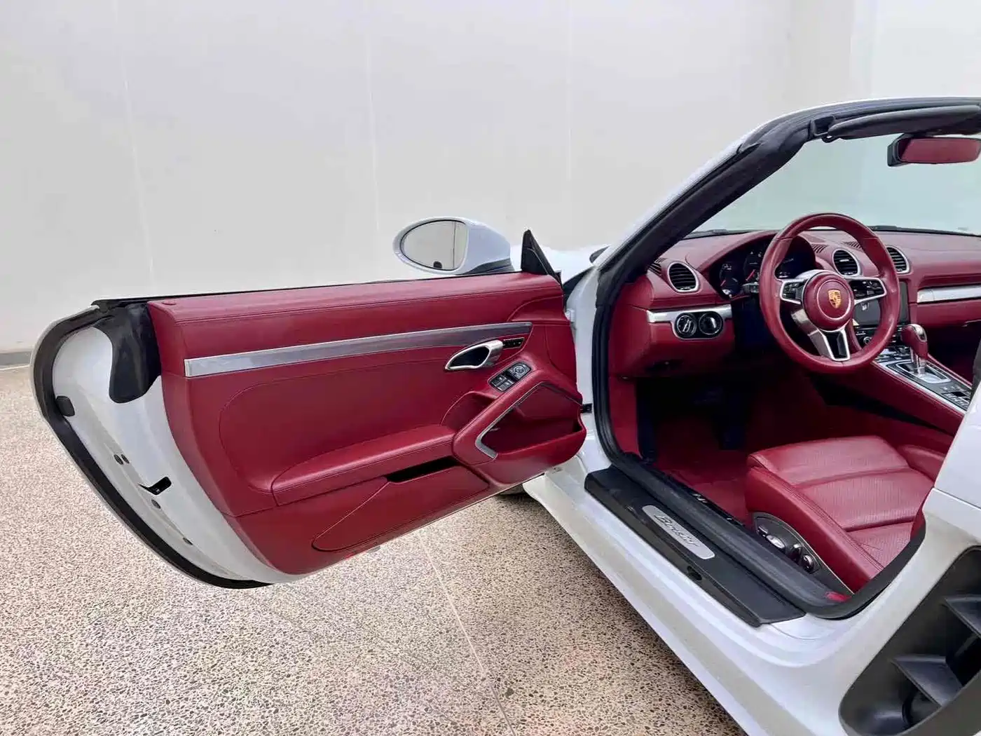 Porsche 718 2018 Boxster 2.0T фото 14