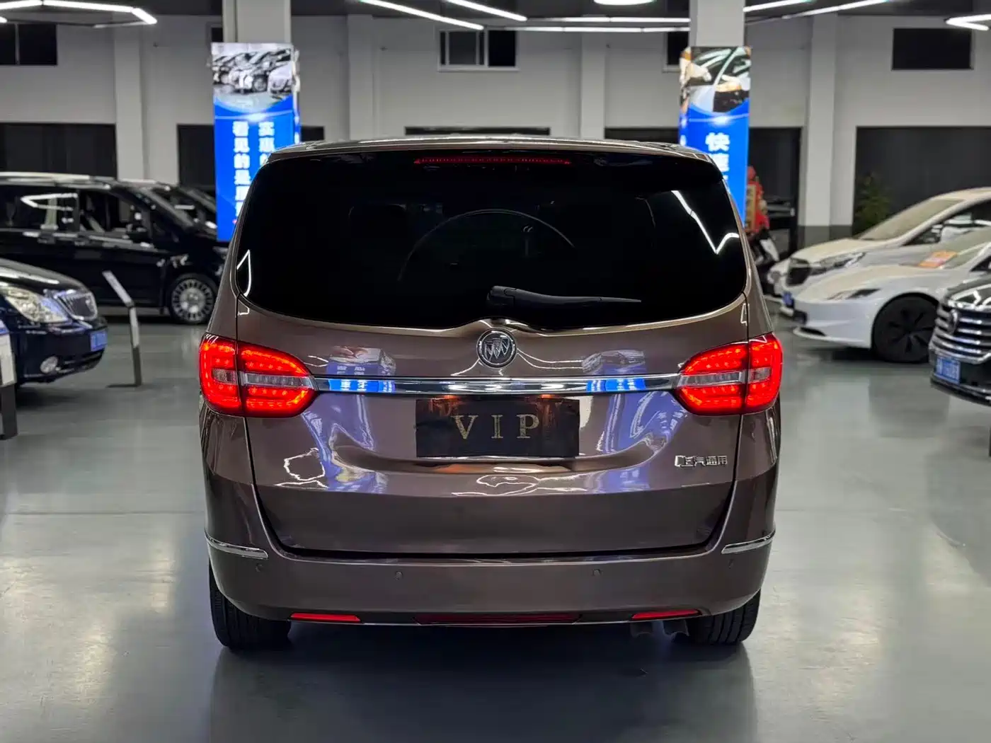 Buick GL8 2018 28T Luxury Model China VI фото 18