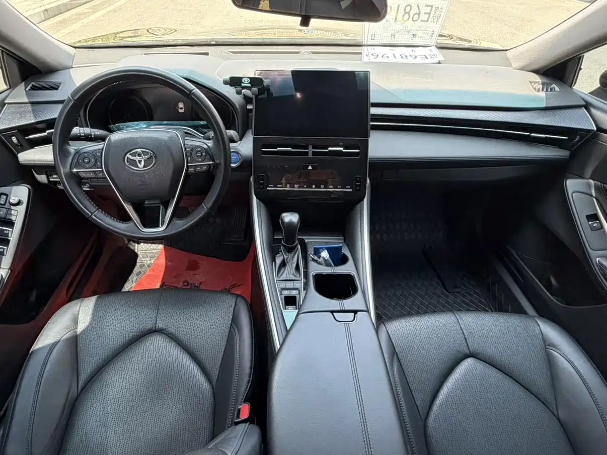 Toyota Avalon 2023 Hybrid 2.5L Luxury Edition фото 11