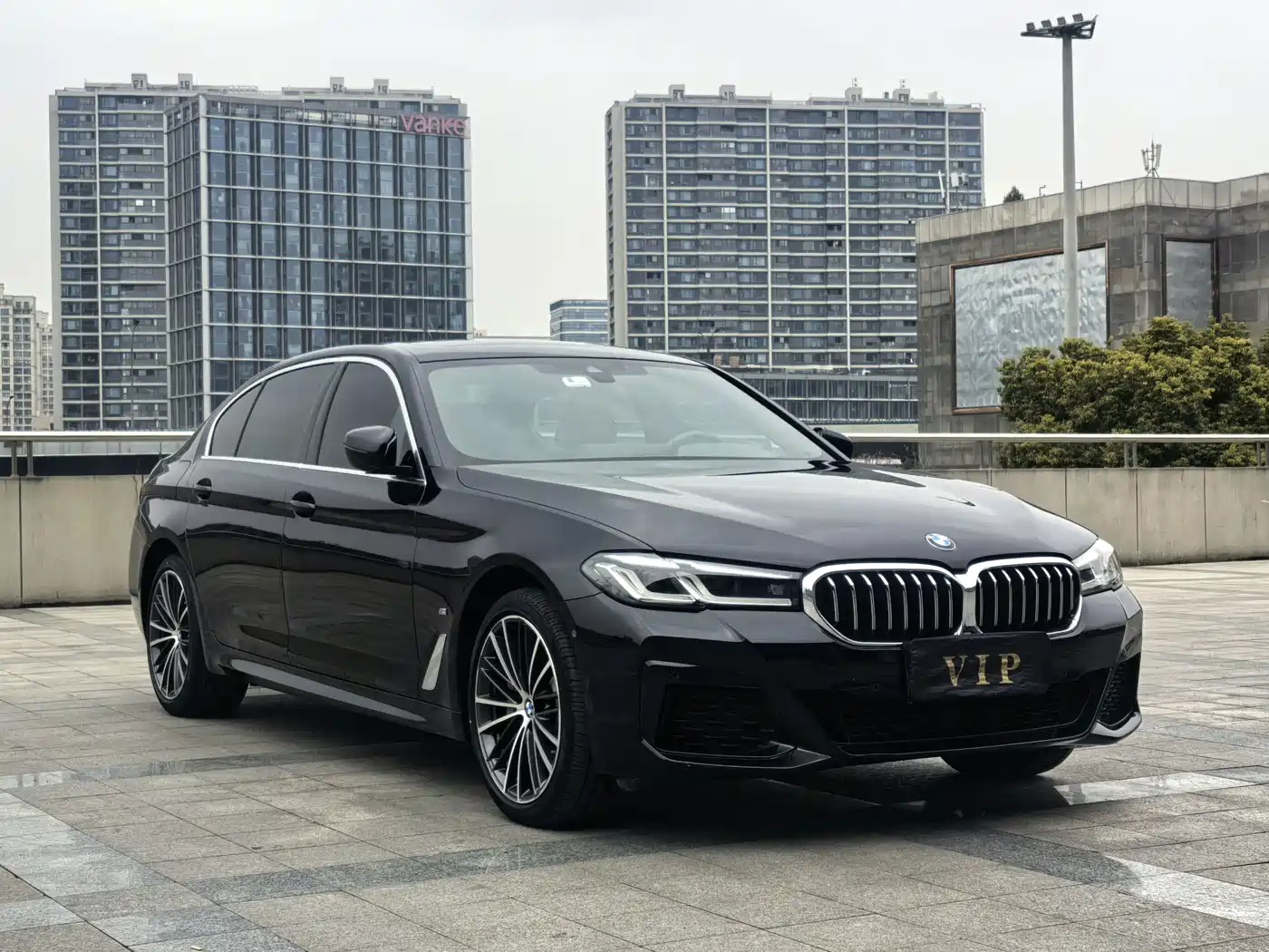 BMW 5 Series 2022 Facelift 530Li Leading M Sport Package фото 3