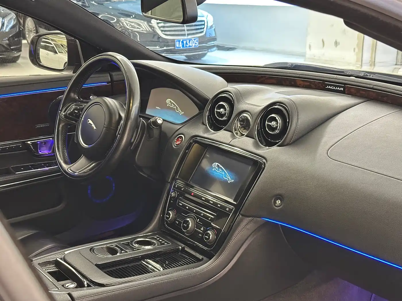 Jaguar XJ 2016 2015 XJL 3.0 SC 2WD Panorama Business Edition