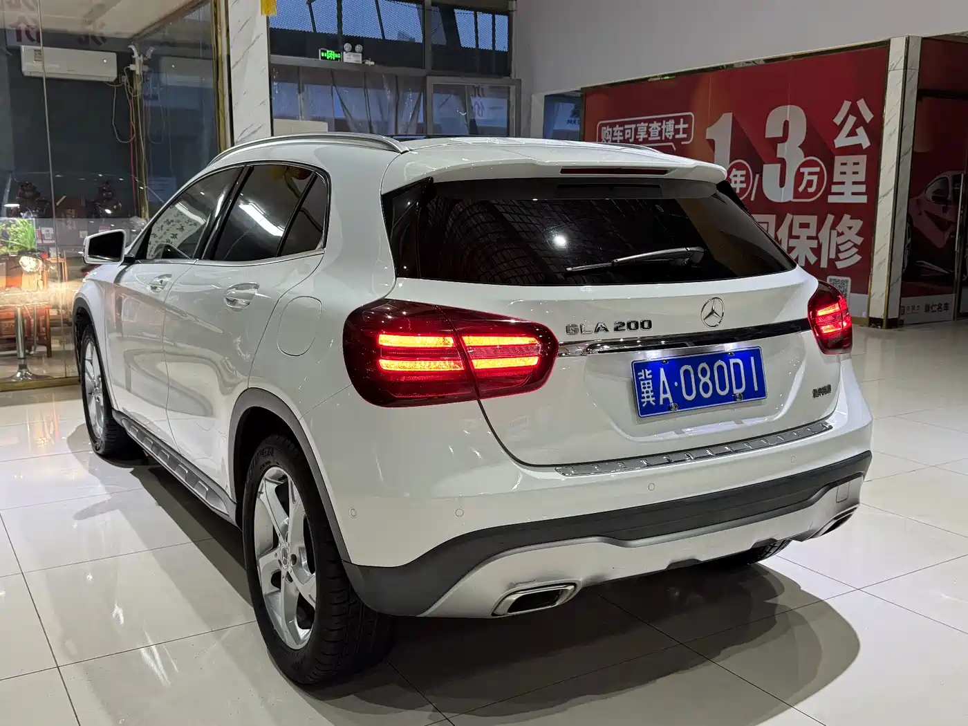 Mercedes-Benz GLA 2018 GLA 200 Dynamic фото 7