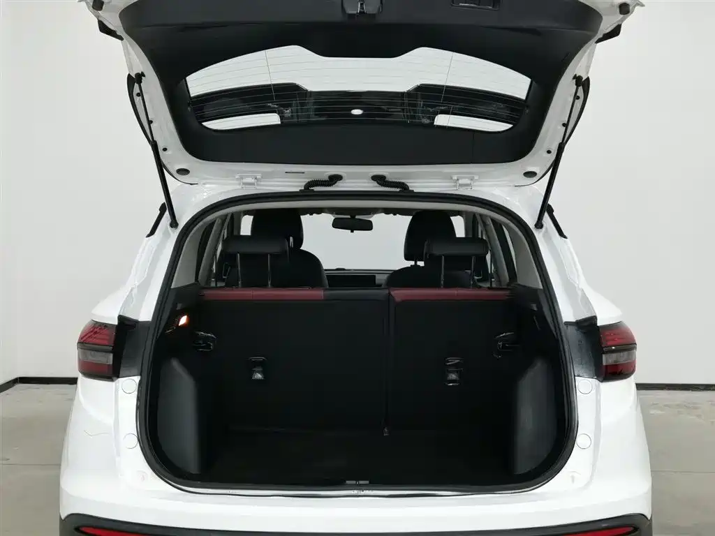 GEELY AUTOMOBILE BINYUE