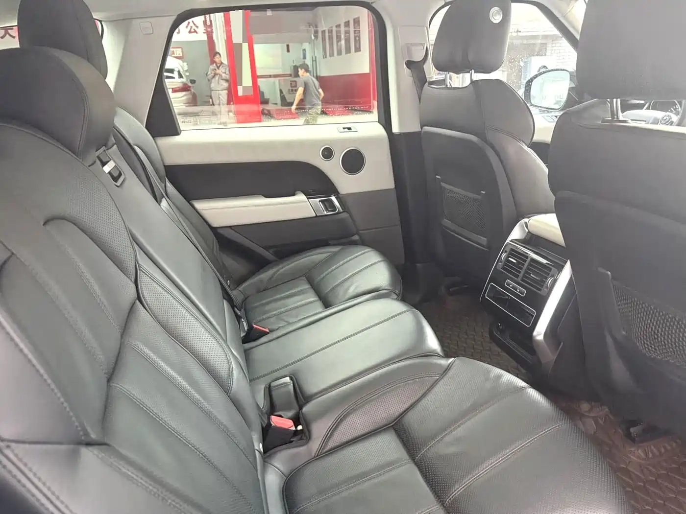 Land Rover Range Rover Sport 2014 3.0 SC V6 HSE фото 6