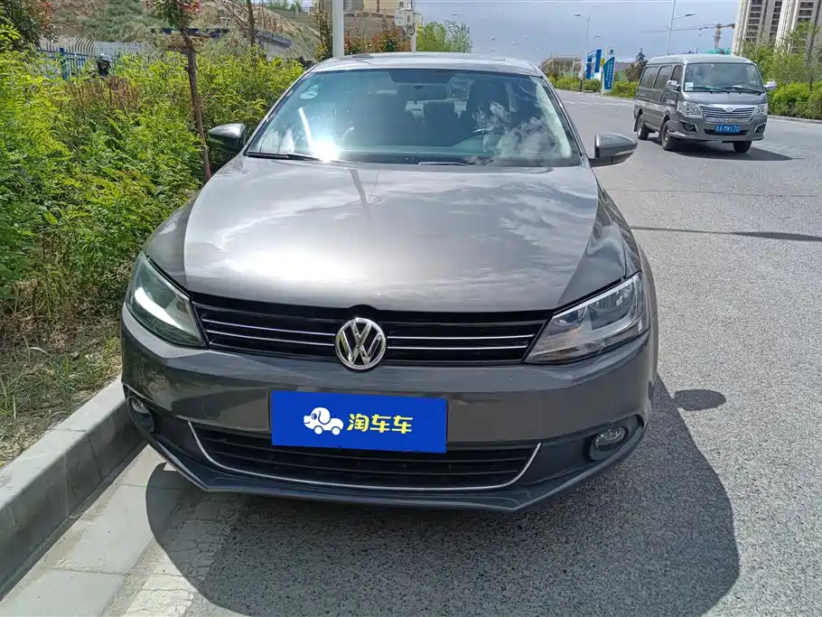 Volkswagen Sagitar 2014 1.6L Manual Comfort фото 2