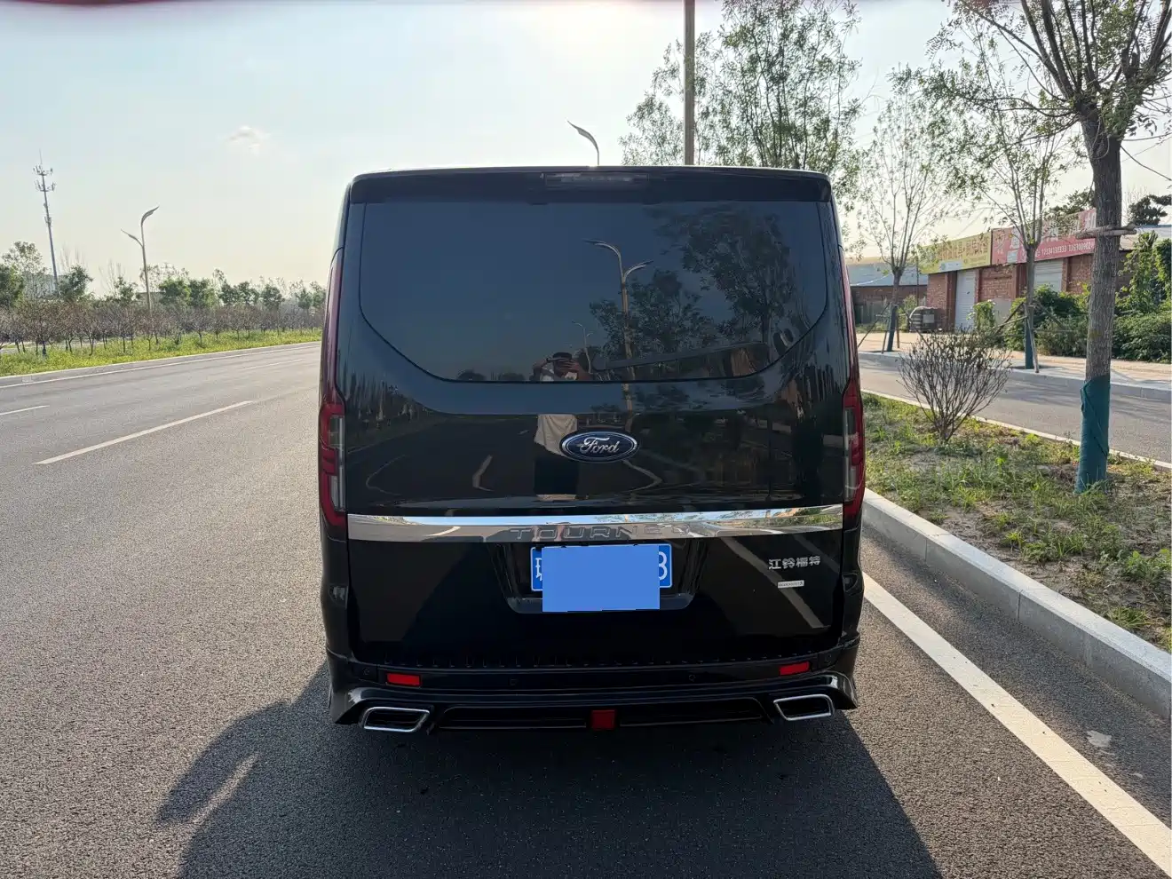 Ford Tourneo 2023 2023 Model 2.0T Auto Premium Edition