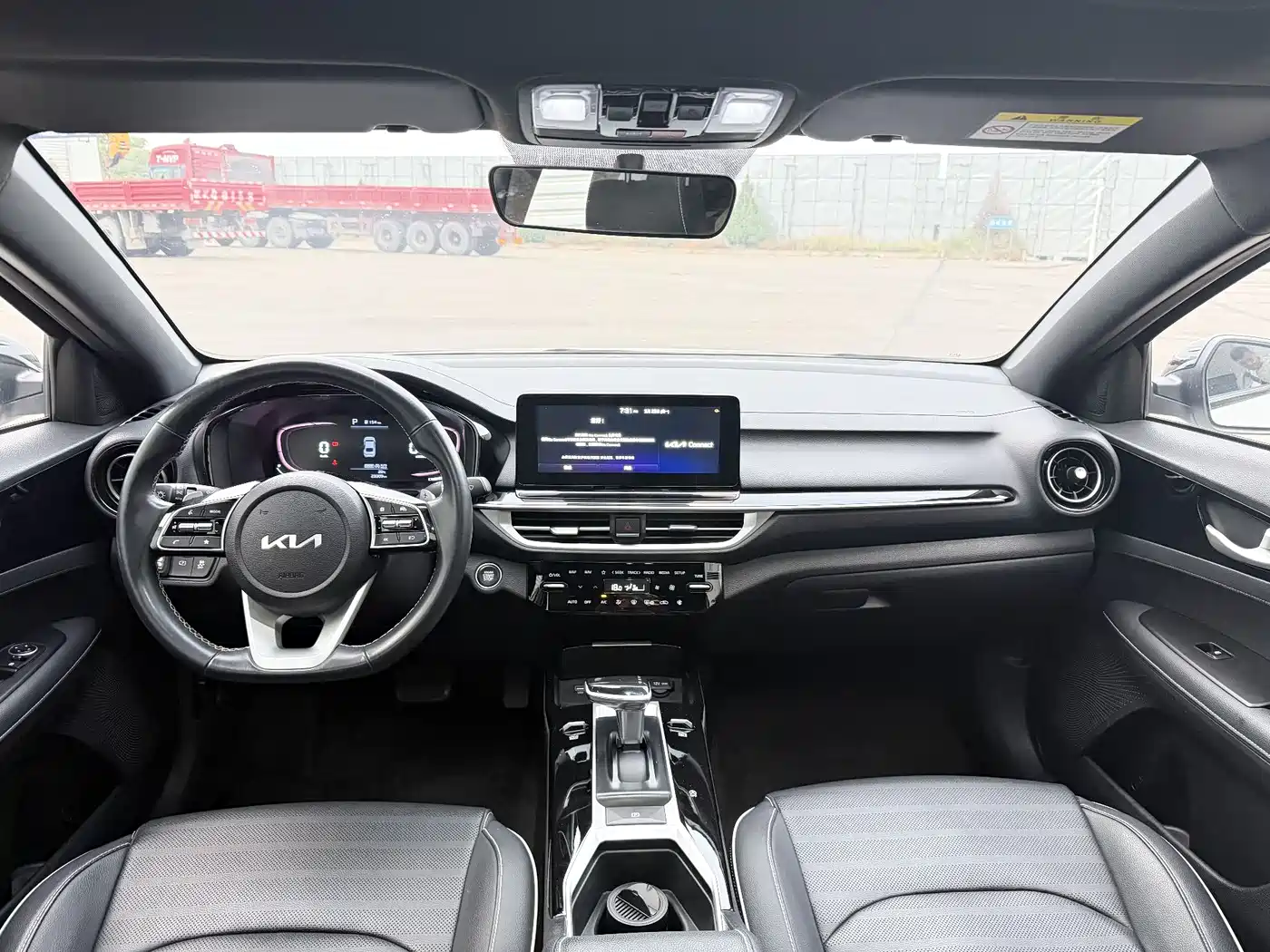 Kia K3 2023 1.4T DCT Premium Edition фото 18