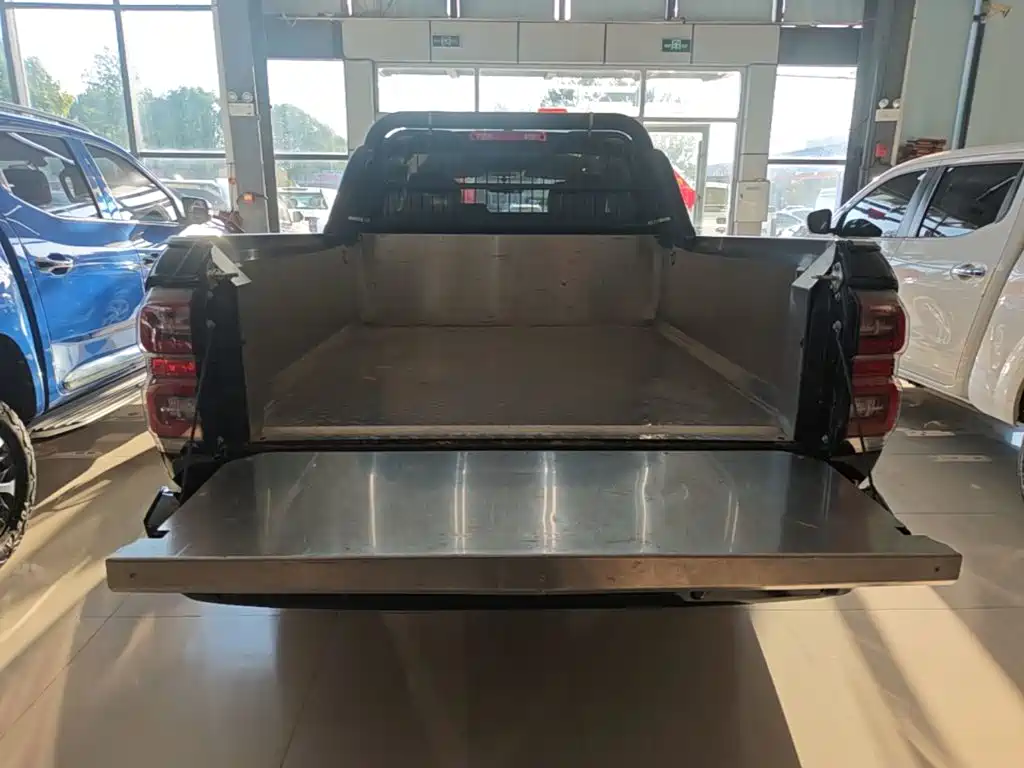 Great Wall King Kong Cannon 2025 2024 2.0T Automatic 8AT Gasoline 2WD Elite Flat Cargo Box