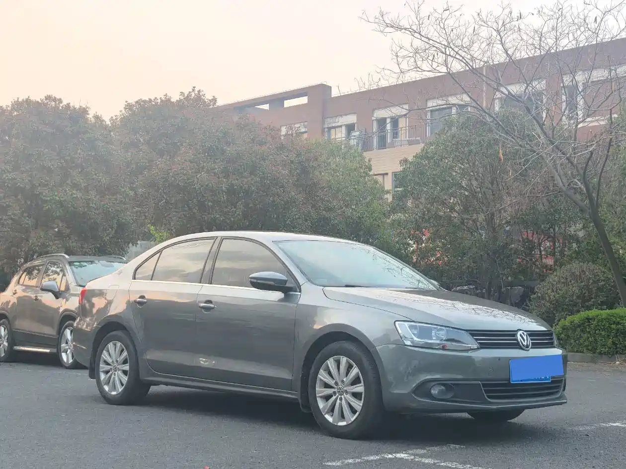 Volkswagen Sagitar 2014 1.4TSI Manual Luxury фото 11