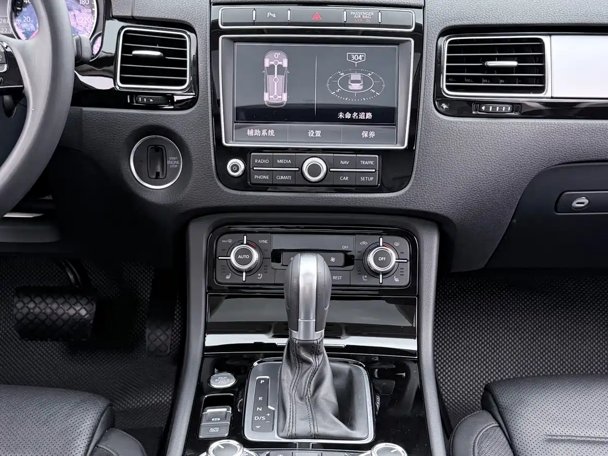 Volkswagen Touareg 2018 3.0TSI Glory Collector's Edition фото 10