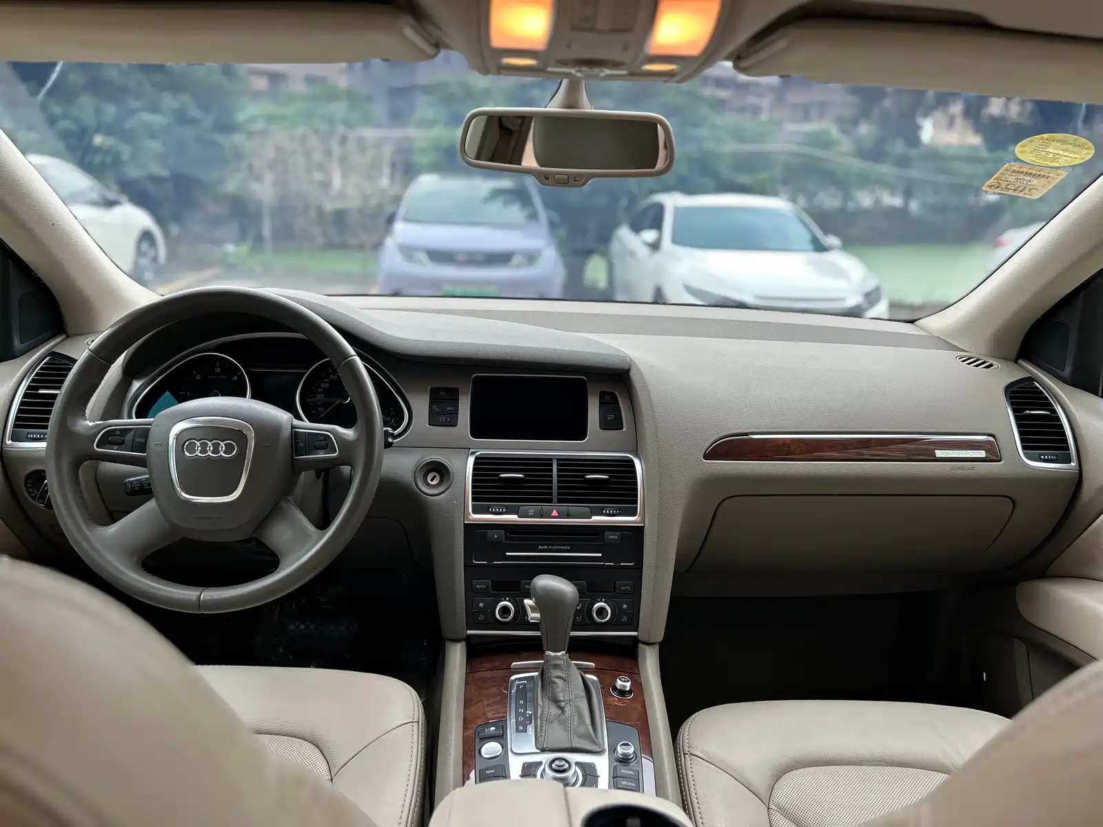 Фото 28 - Audi Q7
