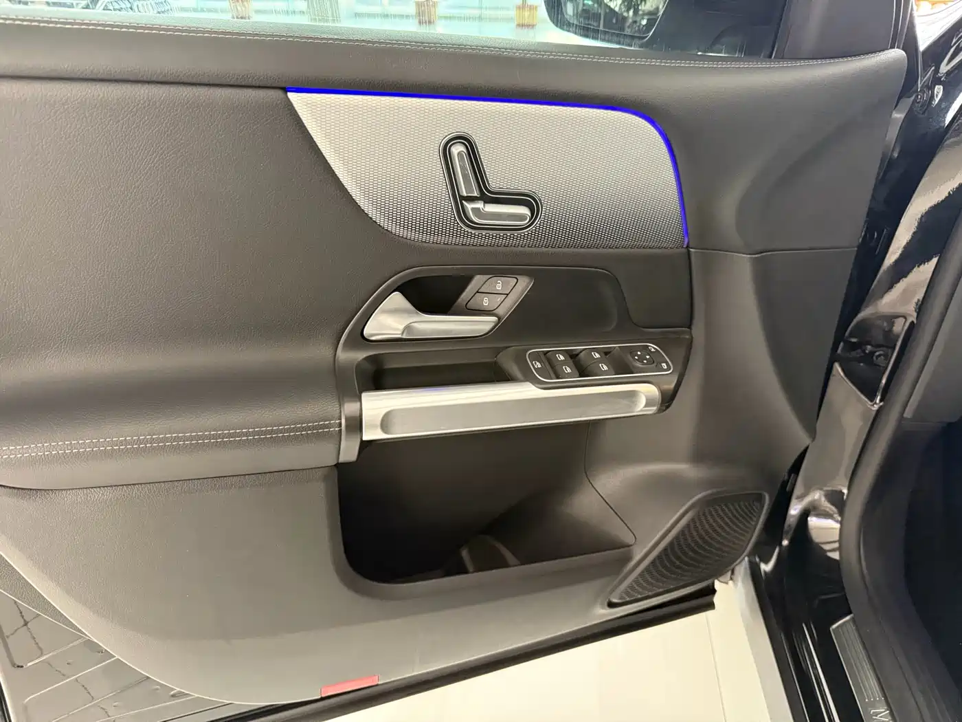 Mercedes-Benz GLB 2023 GLB 200 Dynamic фото 10