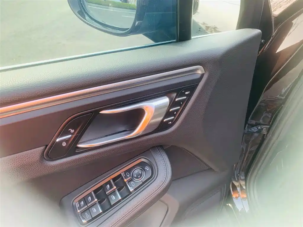 Porsche Macan 2018 Macan 2.0T фото 11