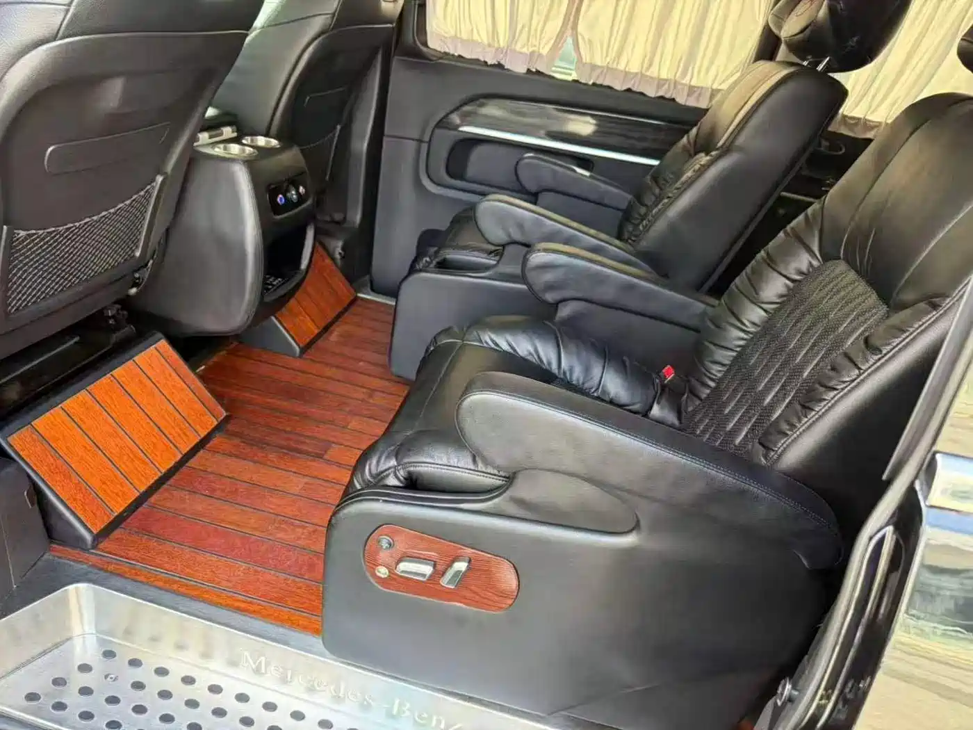 Mercedes-Benz V-Class 2018 V 260 Pilot Edition China V фото 10