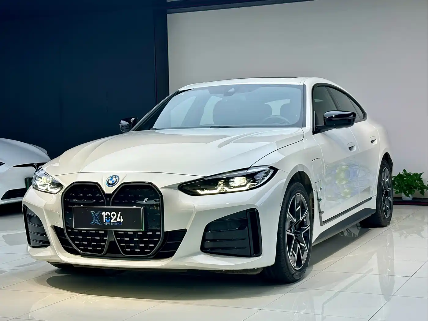 2026 BMW i4