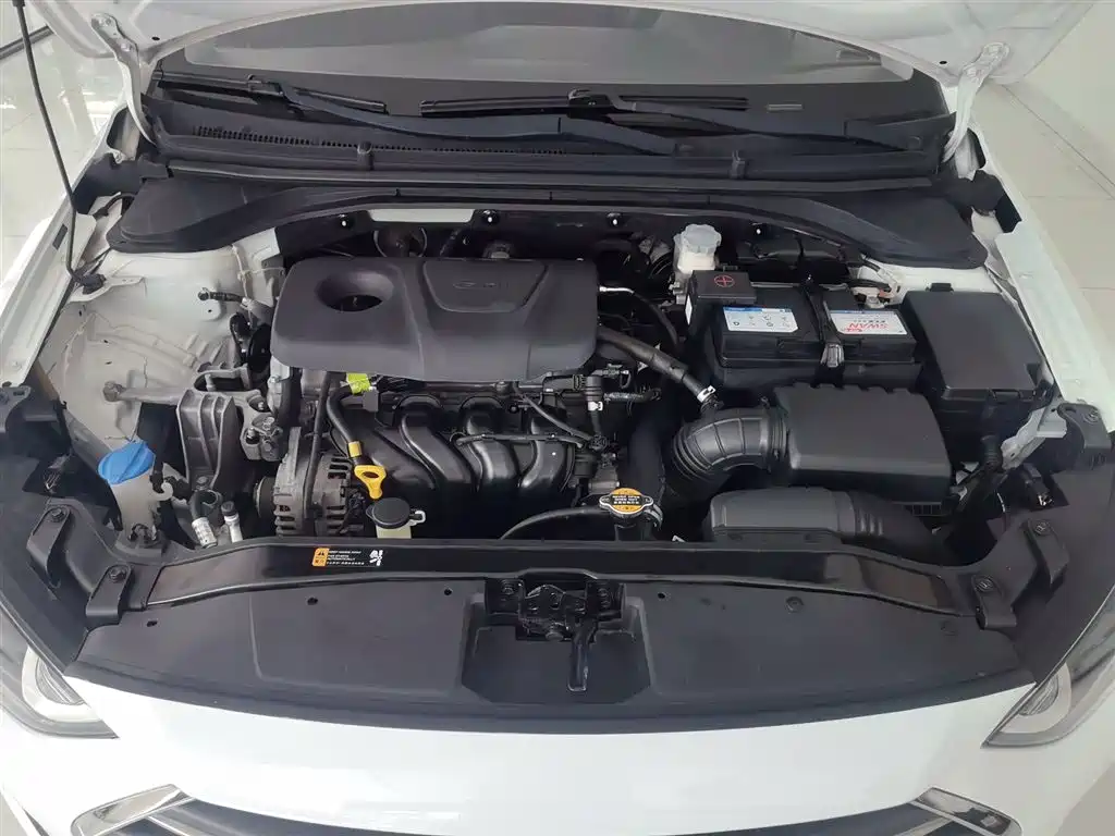 Hyundai Elantra 2016 Model 1.6L Automatic Smart Elite фото 20
