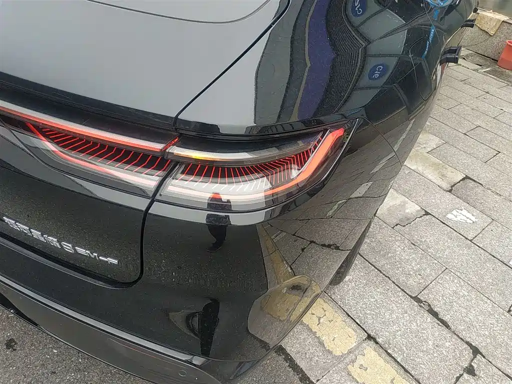 Geely Galaxy Galaxy Xingyao 8 2025 130km EM-P Starship Edition фото 24