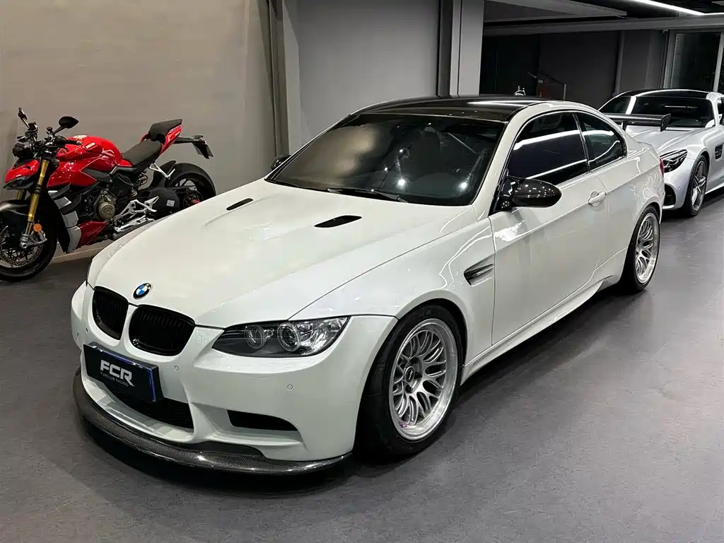 BMW M3 2011 M3 Carbon Fiber Limited Edition