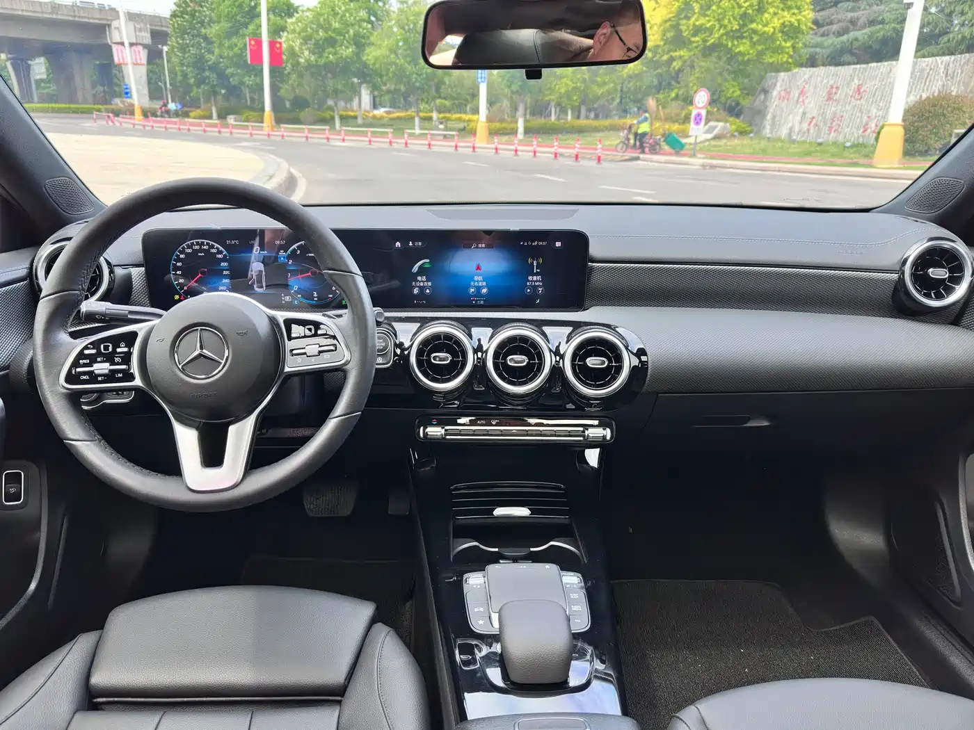 Mercedes-Benz A-Class 2022 Facelift A 180 L Sport Sedan фото 11