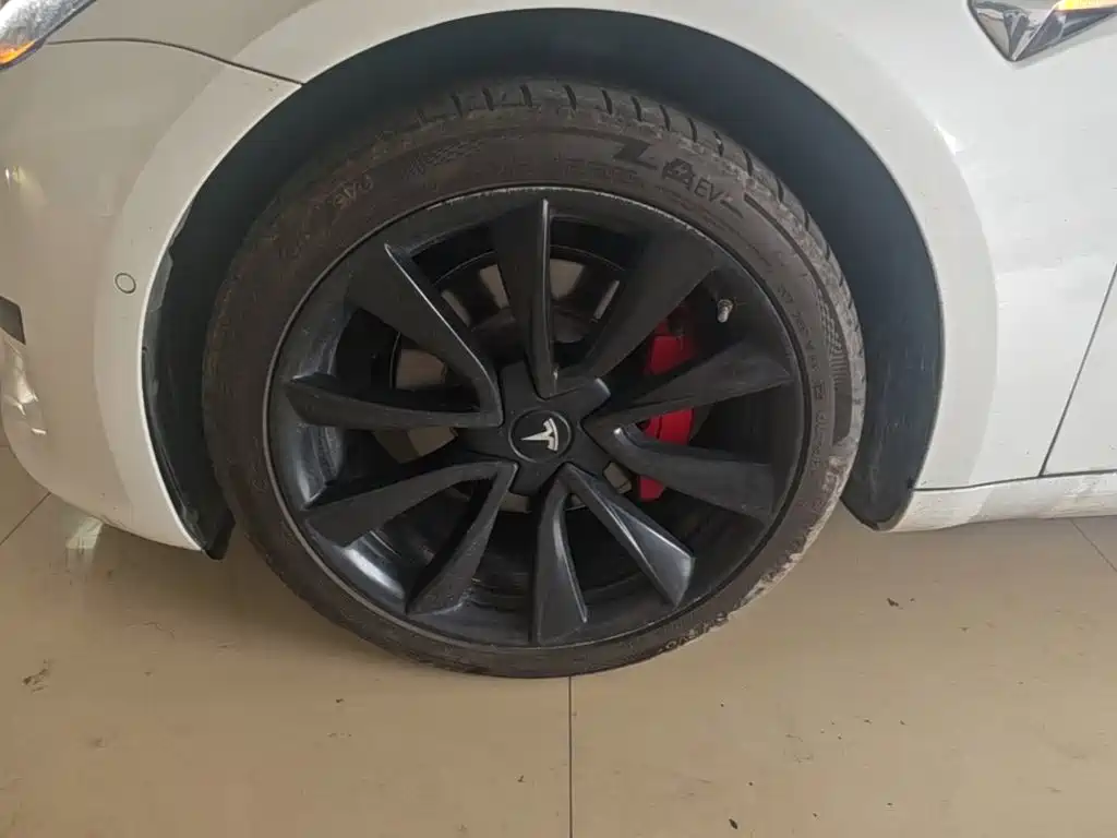Tesla Model 3 (Import) 2019 2019 Long Range RWD Version