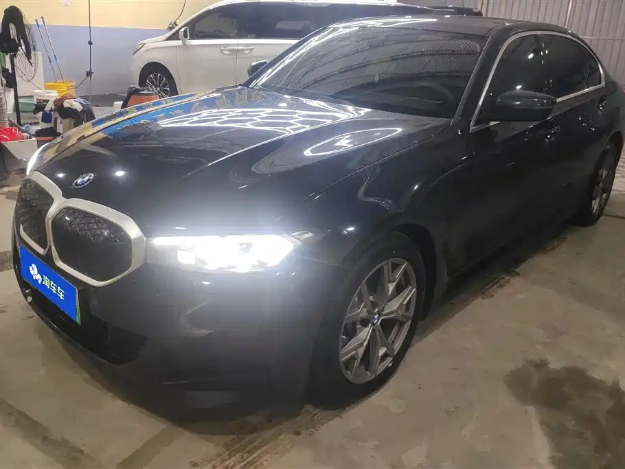 BMW i3 2025 eDrive 35 L