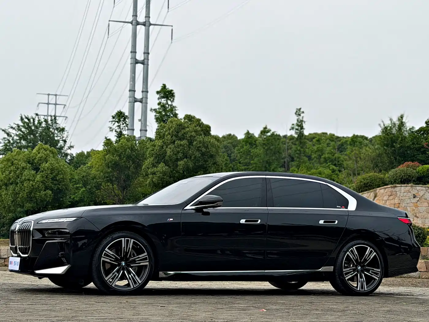 BMW 7 Series 2023 Model 740Li Leading M Sport Package фото 16