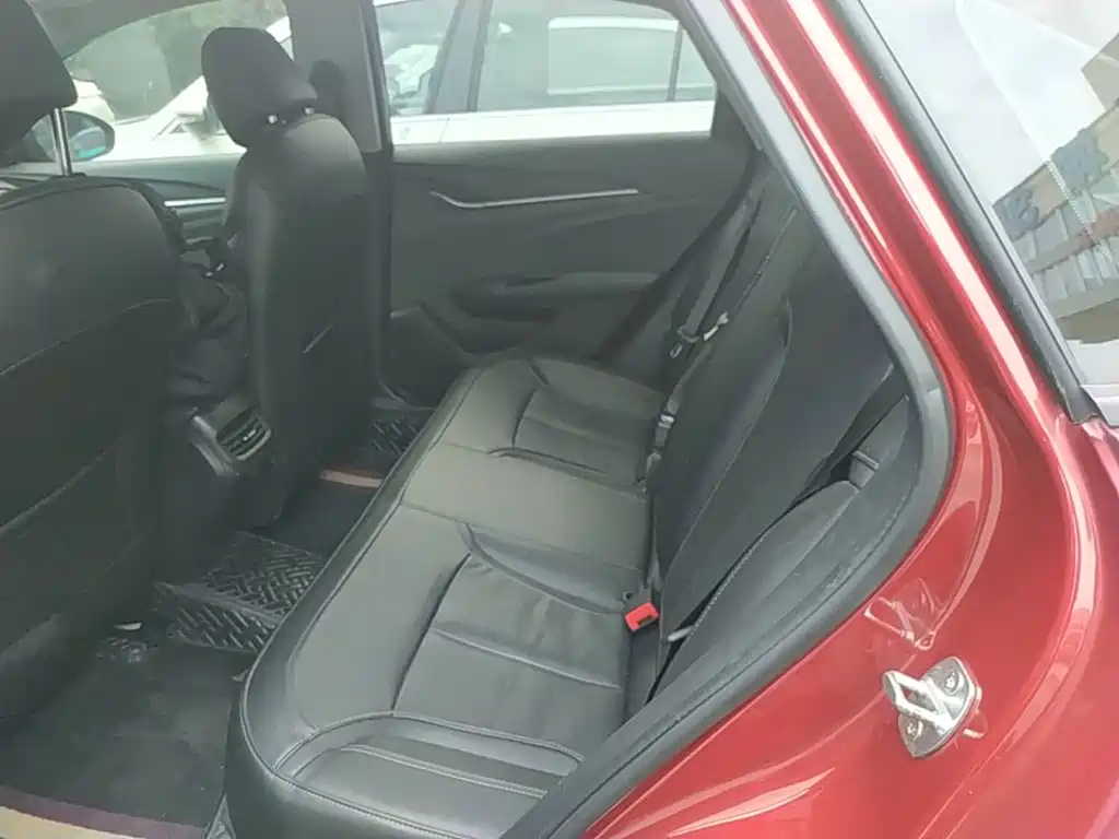 Фото 17 - Buick Excelle