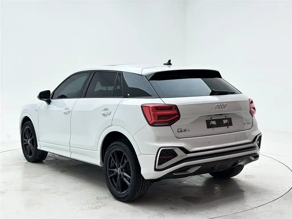Audi Q2L 2022 35 TFSI Progressive Dynamic фото 4