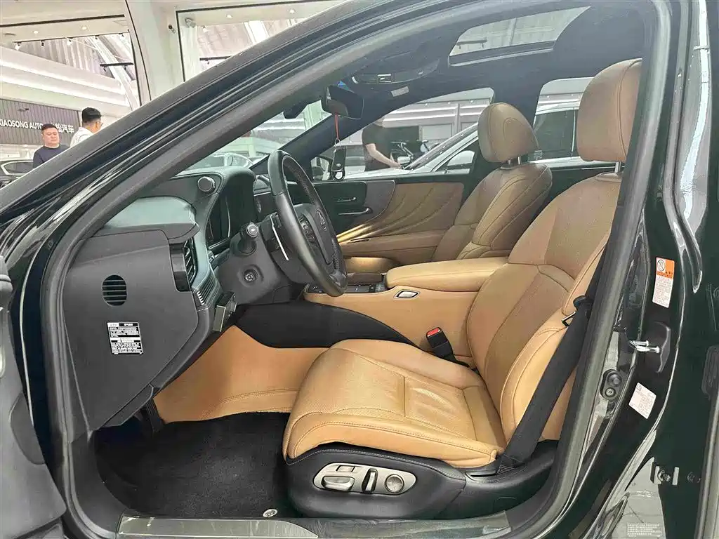 Lexus LS 2022 2021 500h Excellence Edition