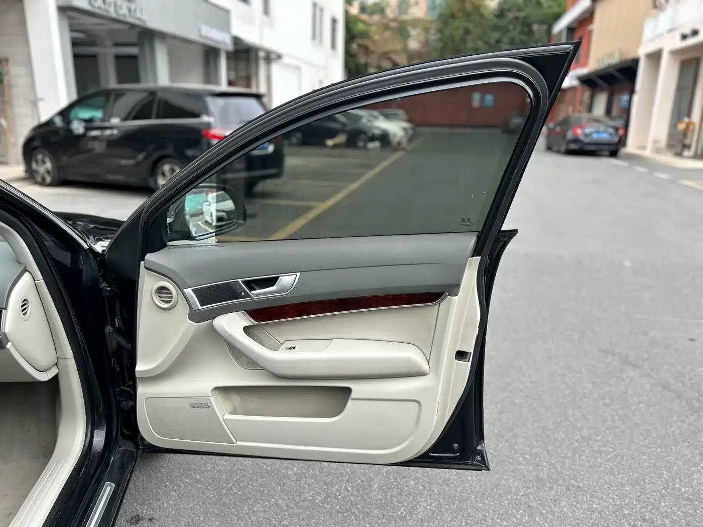 Audi A6L 2010 2.7 TDI фото 35