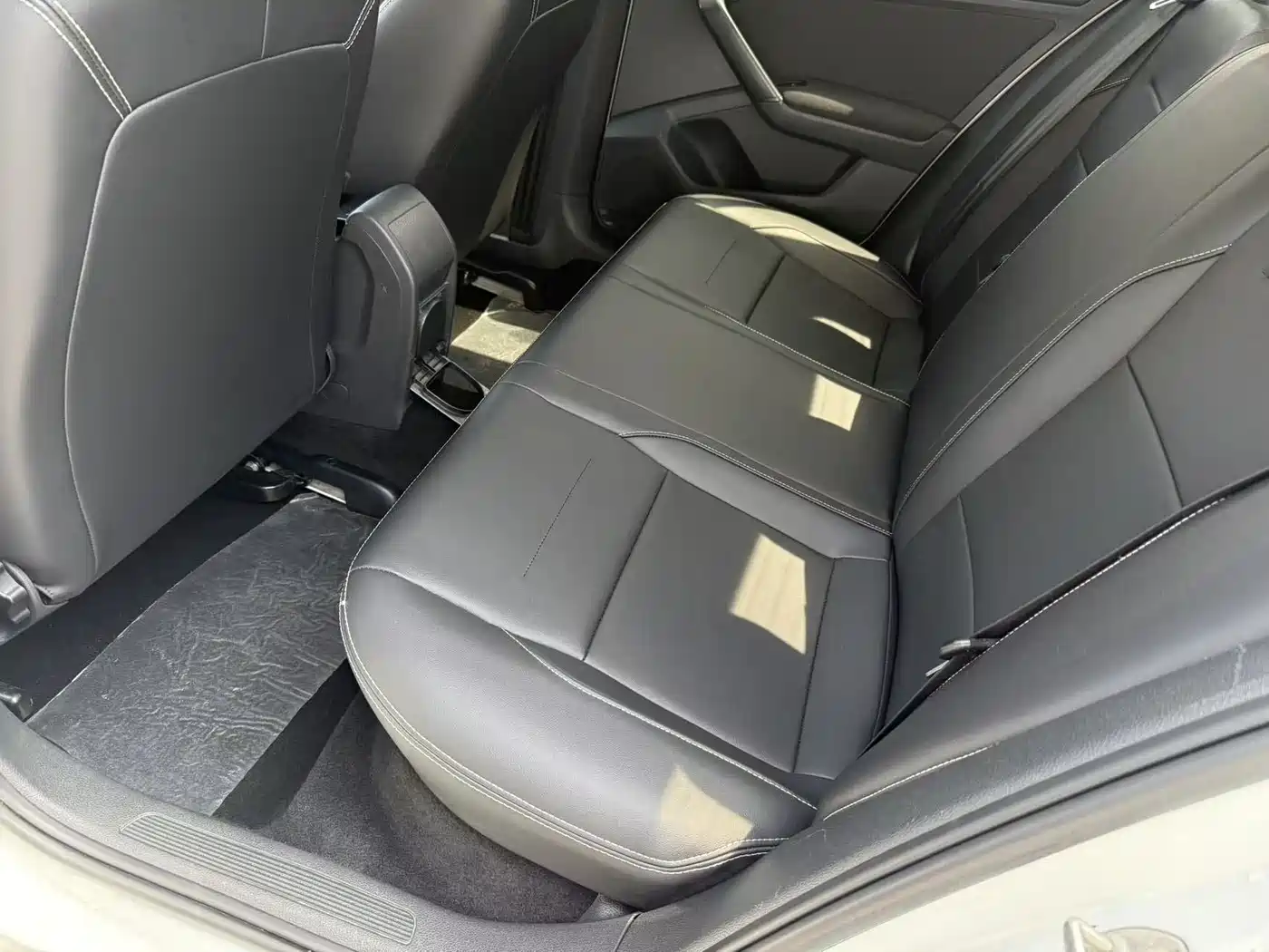 Volkswagen Bora 2019 1.5L Auto Fashion Model фото 12