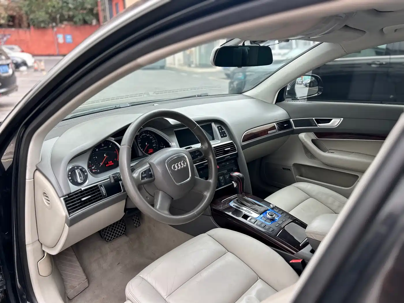 Audi A6L 2010 2.7 TDI фото 10