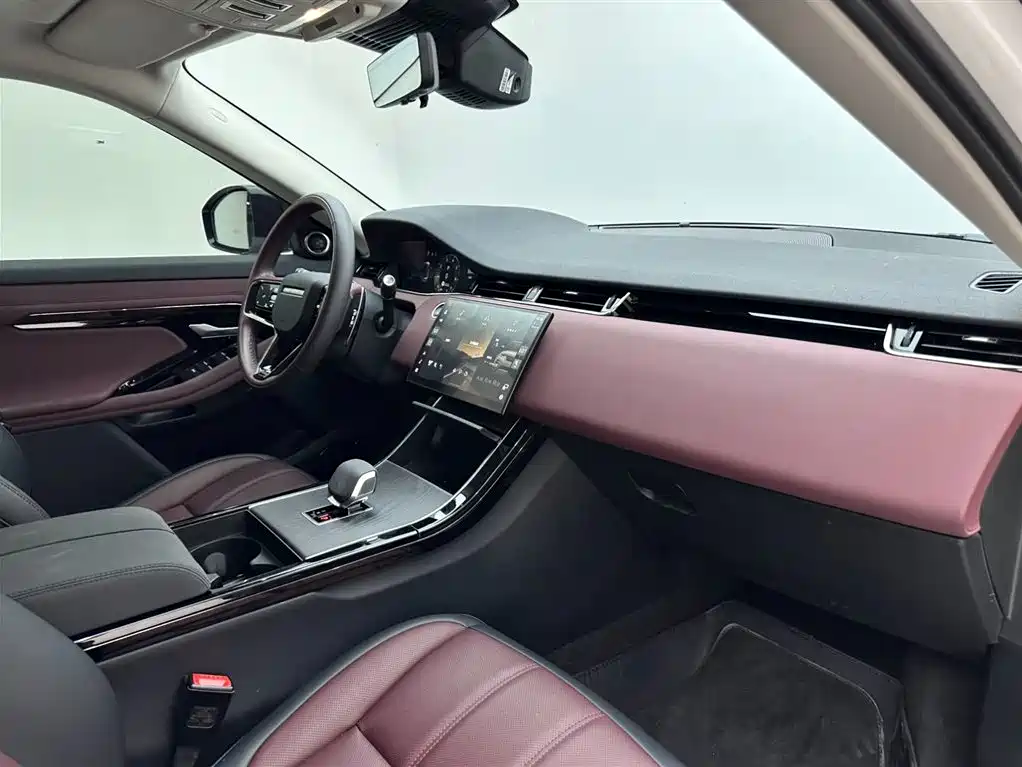Land Rover Range Rover Evoque 2024 Range Rover Evoque L 249PS Light Master Edition фото 11