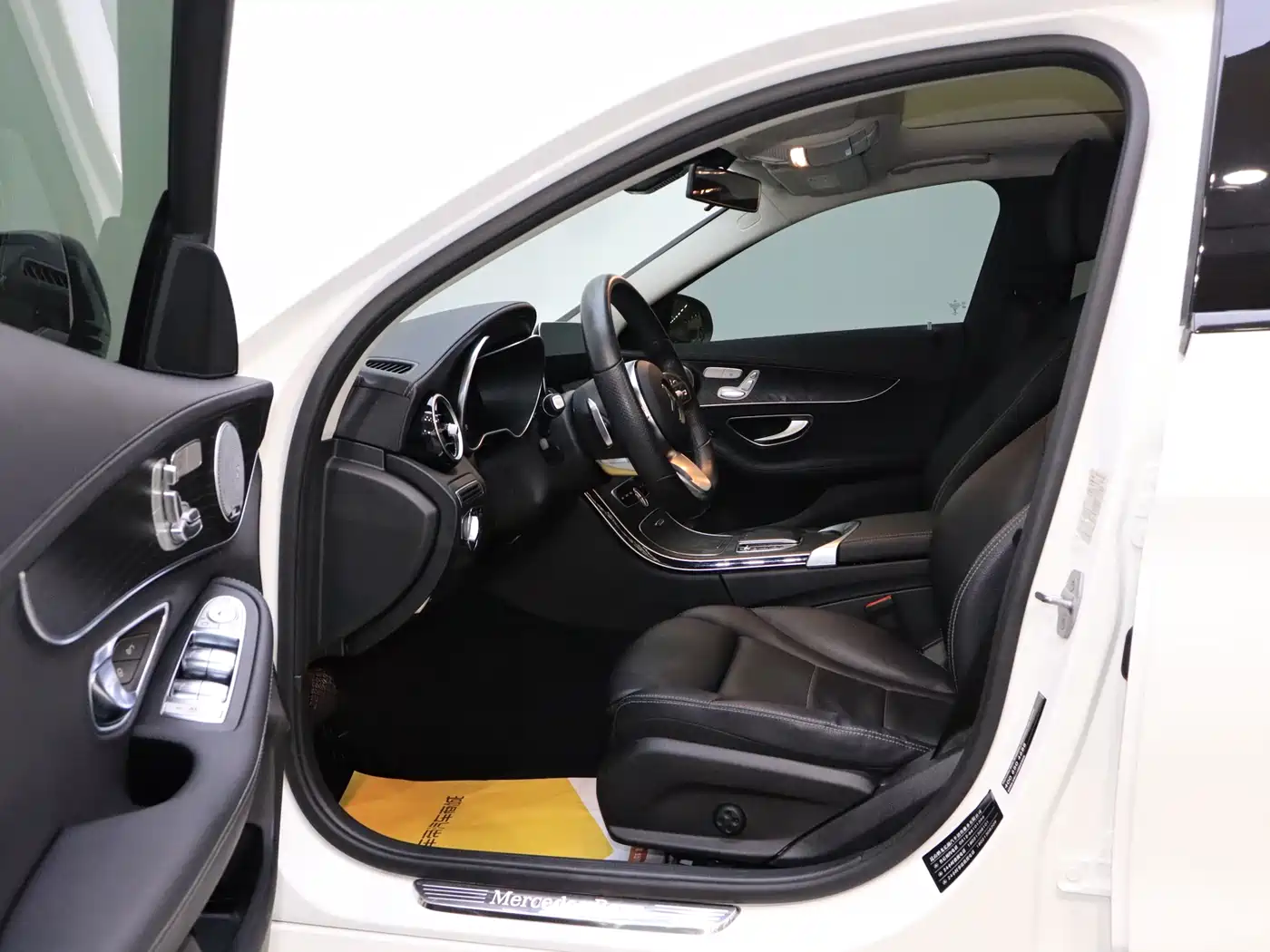 Mercedes-Benz C-Class 2021 C 260 L Sport Starry Exclusive Edition фото 14